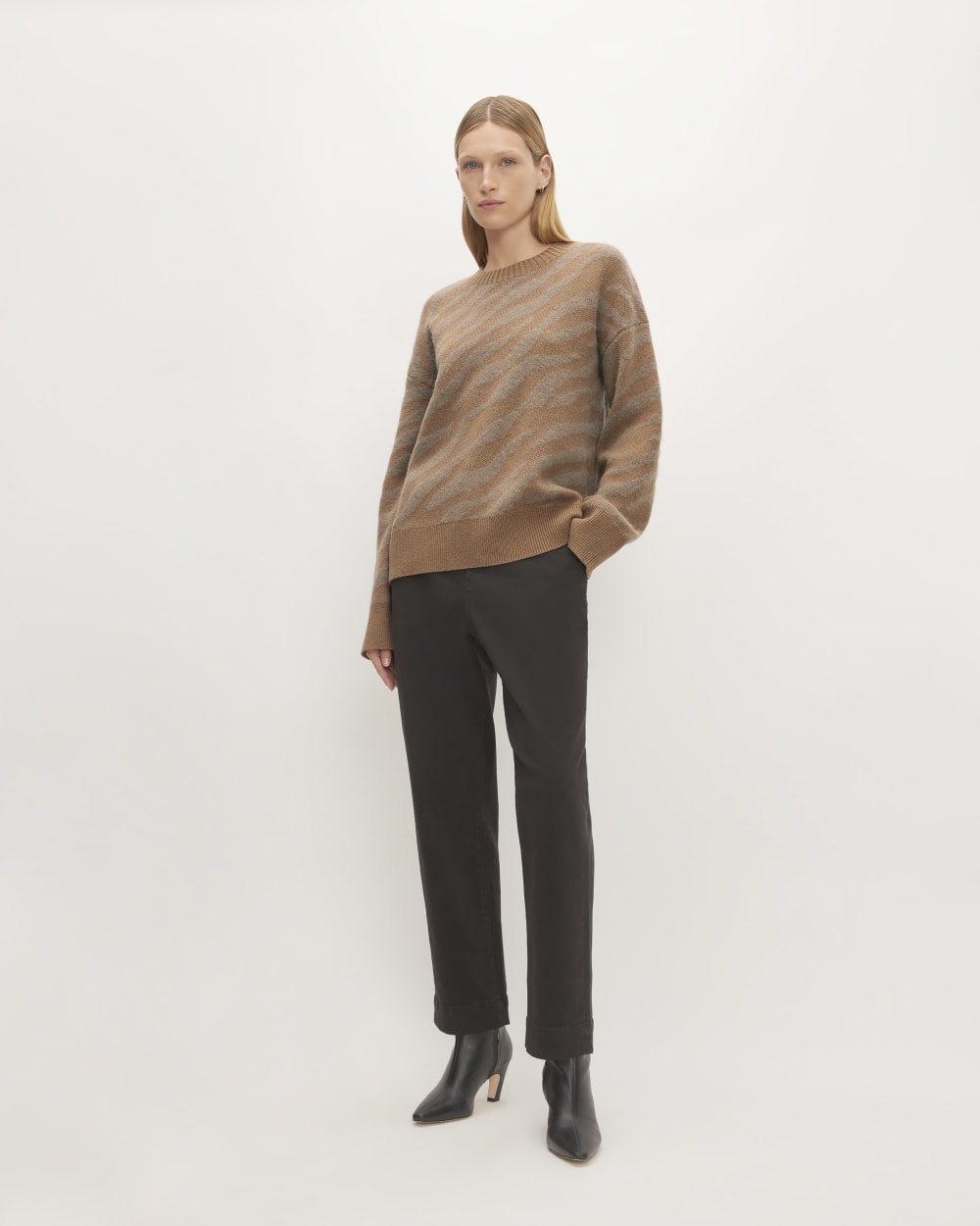The Alpaca Tiger Jacquard Crewneck | Camel / Medium Brown