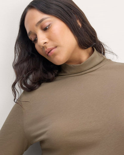 The Air Turtleneck | Clay